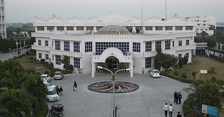GLA University campus